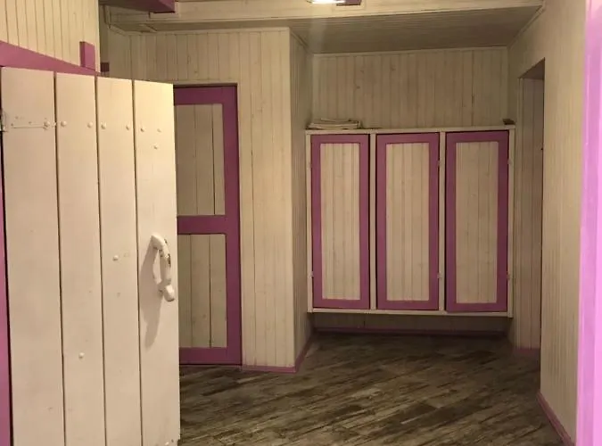 Konukevi Gostynets 3*